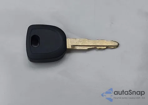 2013 Mazda Mazda3 I Sport из США, поврежденный, VIN JM1BL1UP1D1755204